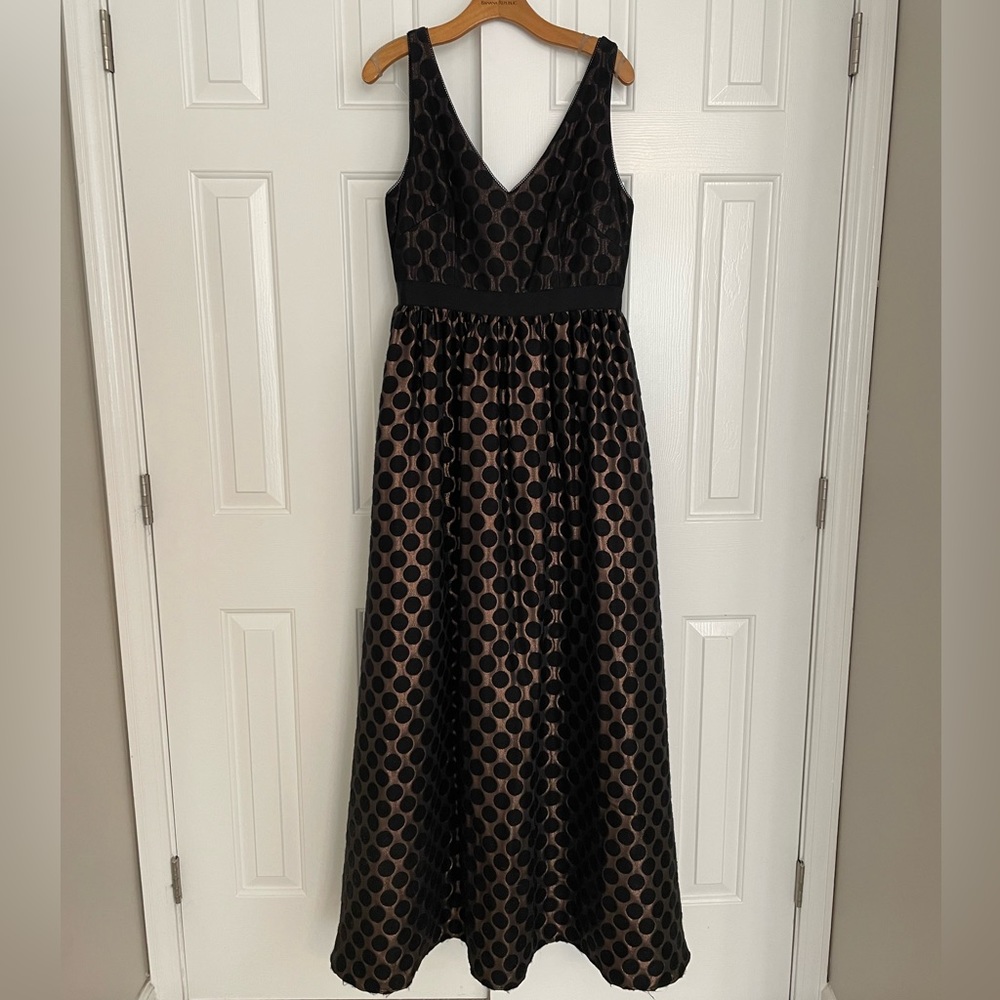 Beautiful Adriana Papell Gown